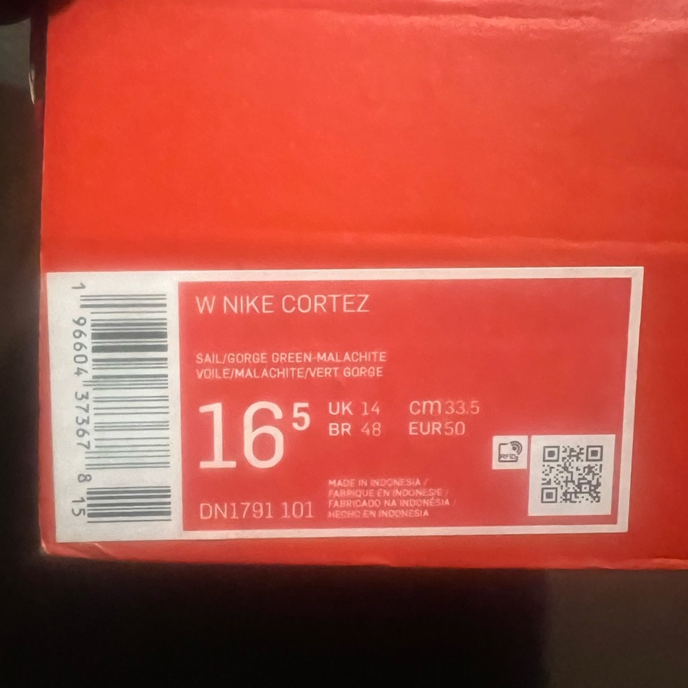 COPY - White and Green Sneakers Nike Cortez Gorge Green Women 16.5 - Picture 9 of 9